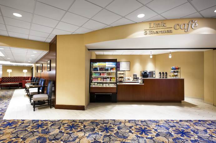 Imagen del bar/restaurante del Hotel Sheraton Pittsburgh At Station Square. Foto 5