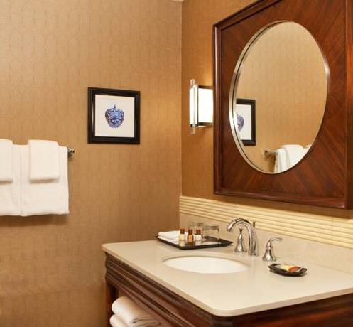 Imagen de la habitación del Hotel Sheraton Portsmouth Harborside. Foto 3