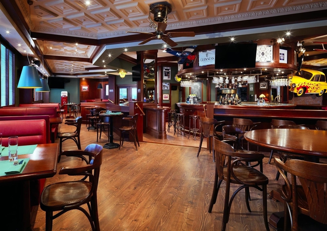 Imagen del bar/restaurante del Hotel Sheraton Poznan. Foto 6