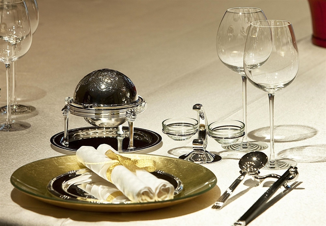 Imagen del bar/restaurante del Hotel Sheraton Qiandao Lake Resort. Foto 2