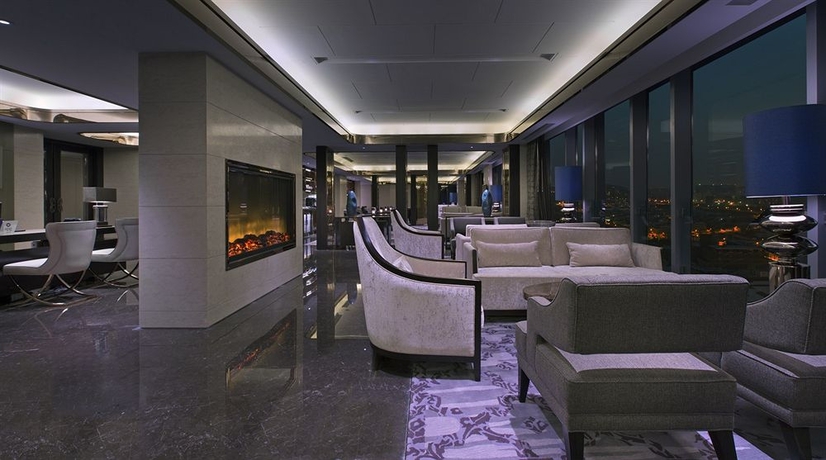 Imagen de los interiores del Hotel Sheraton Qingdao Licang. Foto 13