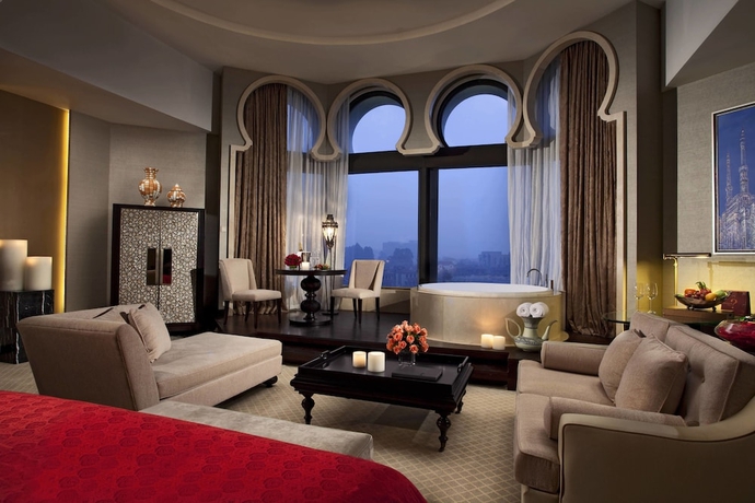 Imagen de la habitación del Hotel Sheraton Qingyuan Lion Lake Resort. Foto 15