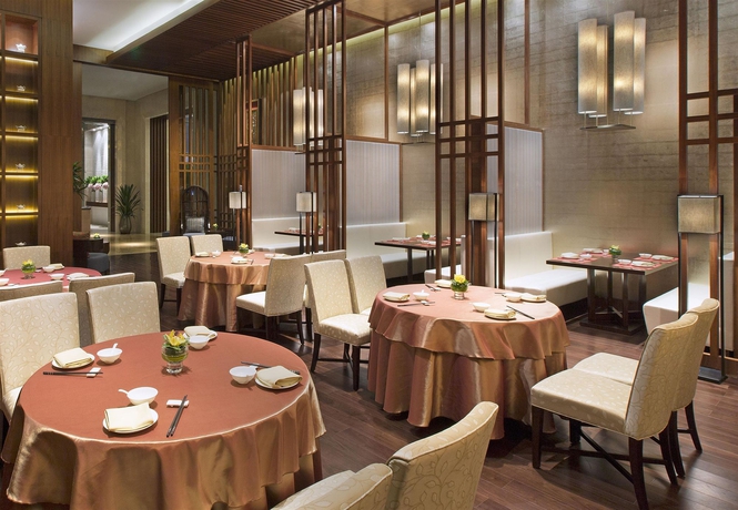 Imagen del bar/restaurante del Hotel Sheraton Qinhuangdao Beidaihe. Foto 3