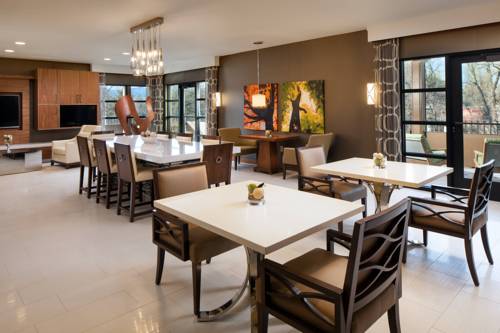 Imagen de la habitación del Hotel Sheraton Redding Hotel At The Sundial Bridge. Foto 7