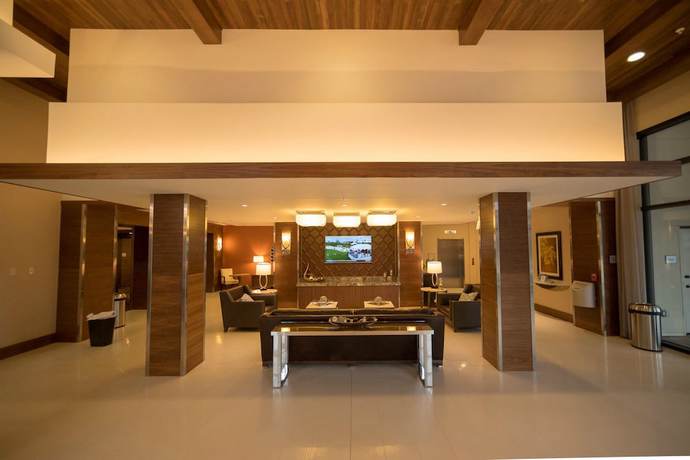 Imagen de los interiores del Hotel Sheraton Redding Hotel At The Sundial Bridge. Foto 11