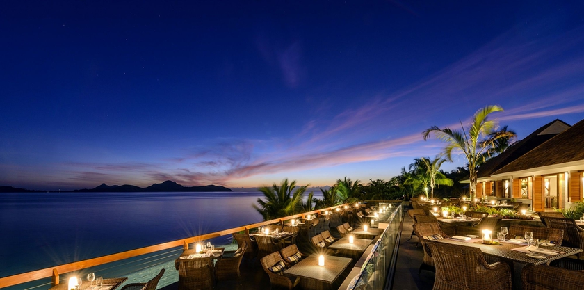 Imagen del bar/restaurante del Hotel Sheraton Resort and Spa, Tokoriki Island, Fiji. Foto 2