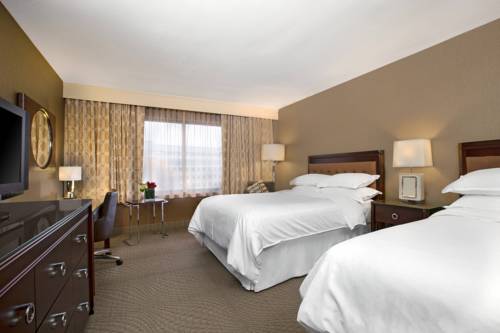 Imagen de la habitación del Hotel Sheraton Reston. Foto 4