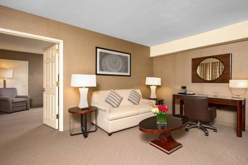 Imagen de la habitación del Hotel Sheraton Reston. Foto 8
