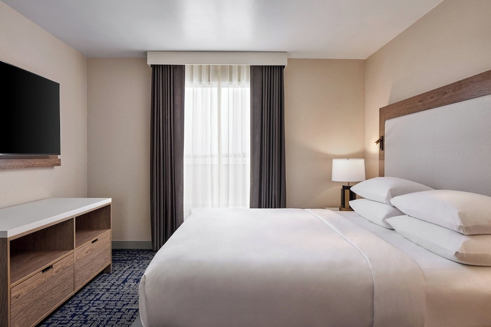 Imagen de la habitación del Hotel Sheraton Richmond Airport. Foto 10
