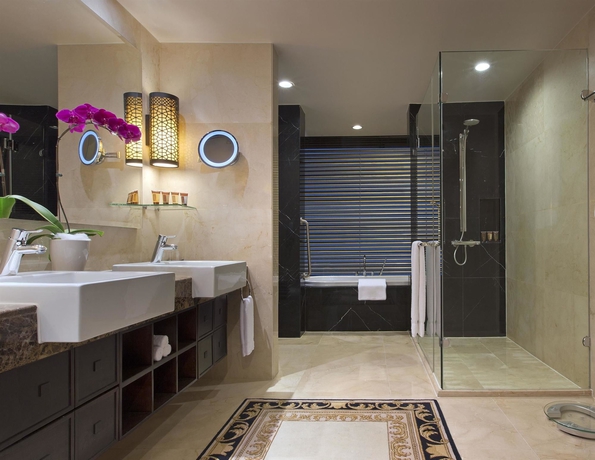 Imagen de la habitación del Hotel Sheraton Saigon and Towers. Foto 6