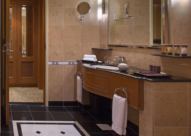 Imagen de la habitación del Hotel Sheraton Saigon and Towers. Foto 9