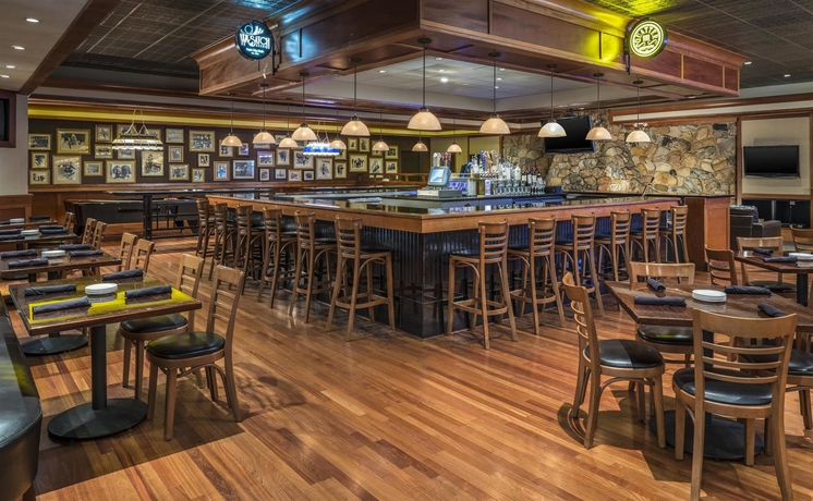 Imagen del bar/restaurante del Hotel Sheraton Salt Lake City. Foto 8