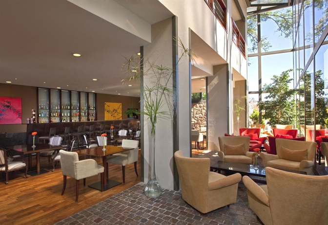 Imagen del bar/restaurante del Hotel Sheraton Salta. Foto 3