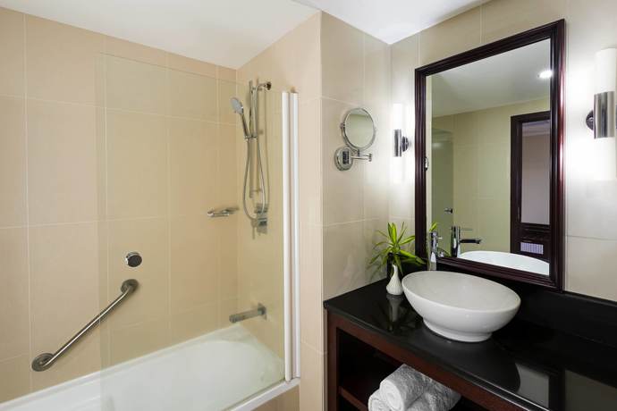 Imagen de la habitación del Hotel Sheraton Samoa Beach Resort. Foto 6