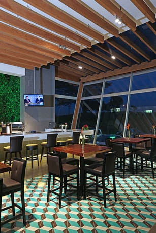 Imagen del bar/restaurante del Hotel Sheraton San Jose , Costa Rica. Foto 6