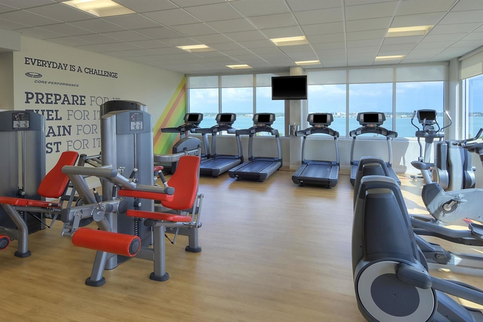 Imagen de los interiores del Hotel Sheraton Sand Key Resort. Foto 11