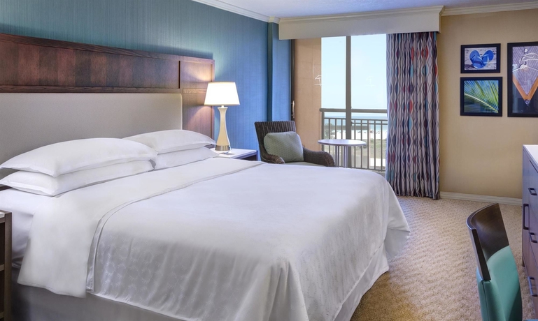 Imagen de la habitación del Hotel Sheraton Sand Key Resort. Foto 8