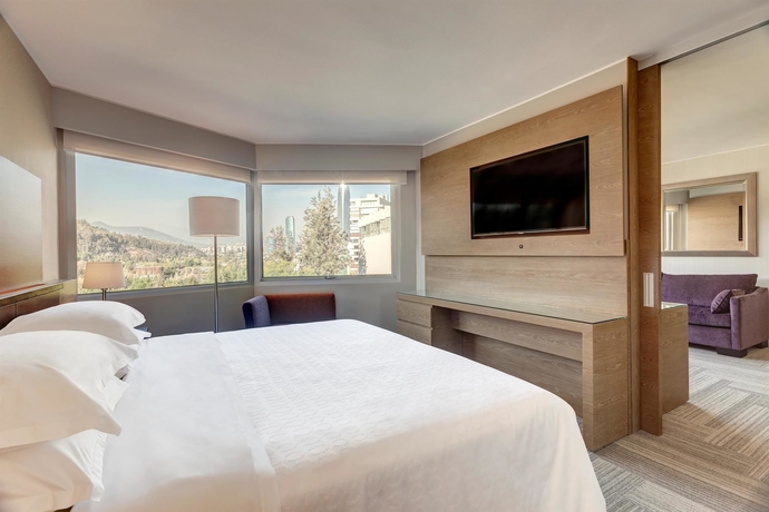 Imagen de la habitación del Hotel Sheraton Santiago and Convention Center. Foto 2