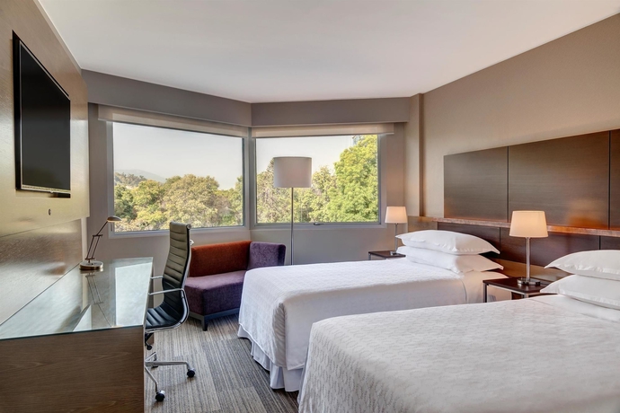 Imagen de la habitación del Hotel Sheraton Santiago and Convention Center. Foto 7