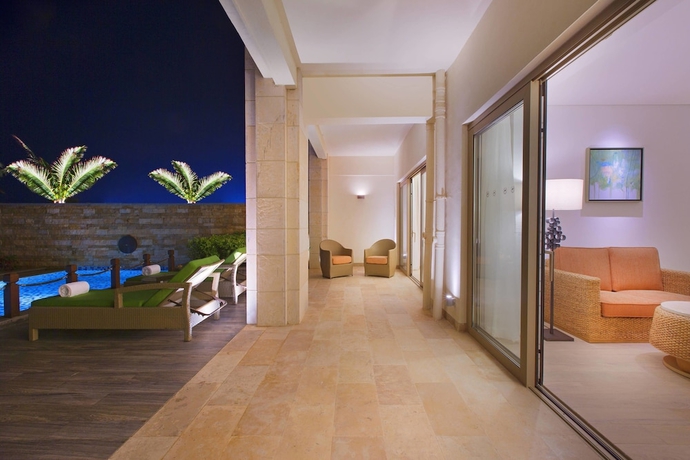 Imagen de la habitación del Hotel Sheraton Sanya Haitang Bay Resort. Foto 17