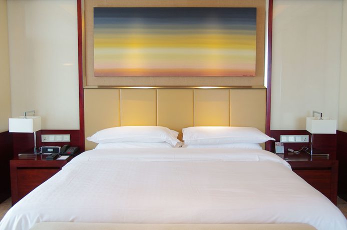 Imagen de la habitación del Hotel Sheraton Shanghai Hongkou. Foto 3