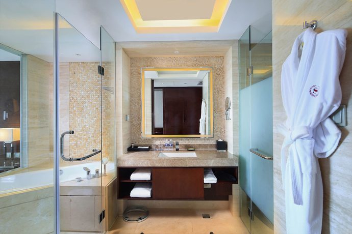 Imagen de la habitación del Hotel Sheraton Shanghai Hongkou. Foto 10