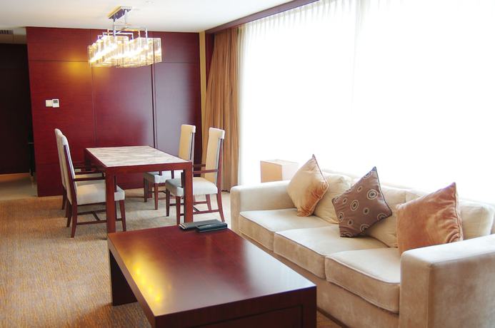 Imagen de la habitación del Hotel Sheraton Shanghai Hongkou. Foto 17