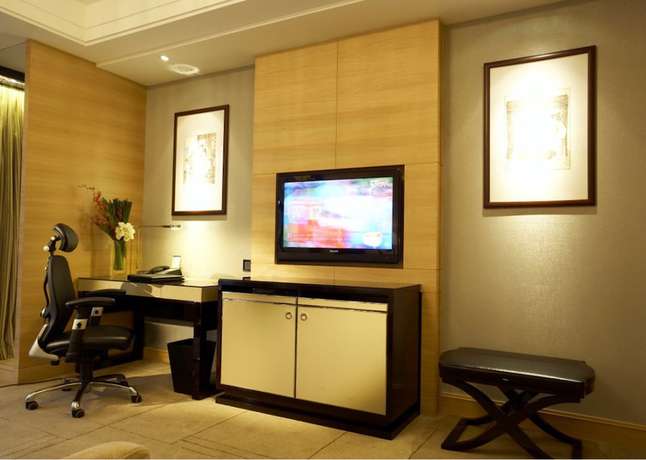 Imagen de la habitación del Hotel Sheraton Shanghai Pudong Riverside. Foto 6