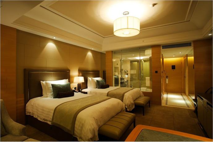 Imagen de la habitación del Hotel Sheraton Shanghai Pudong Riverside. Foto 7