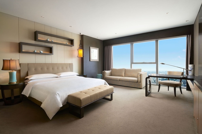 Imagen de la habitación del Hotel Sheraton Shanghai Waigaoqiao. Foto 4