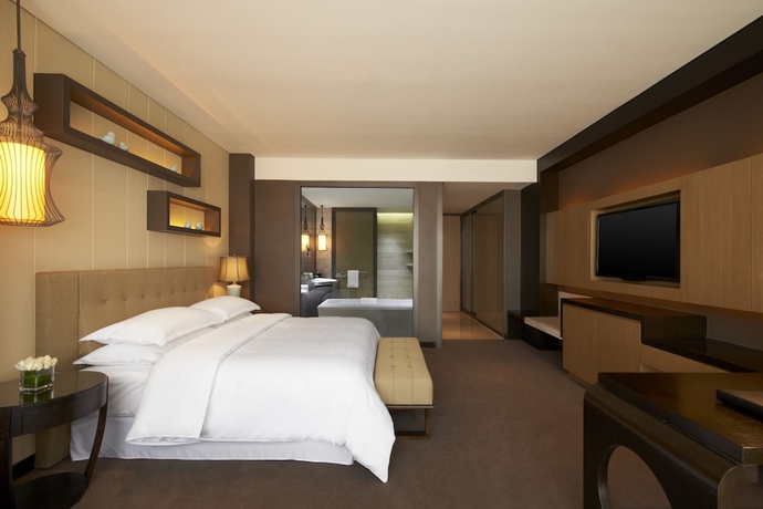 Imagen de la habitación del Hotel Sheraton Shanghai Waigaoqiao. Foto 5