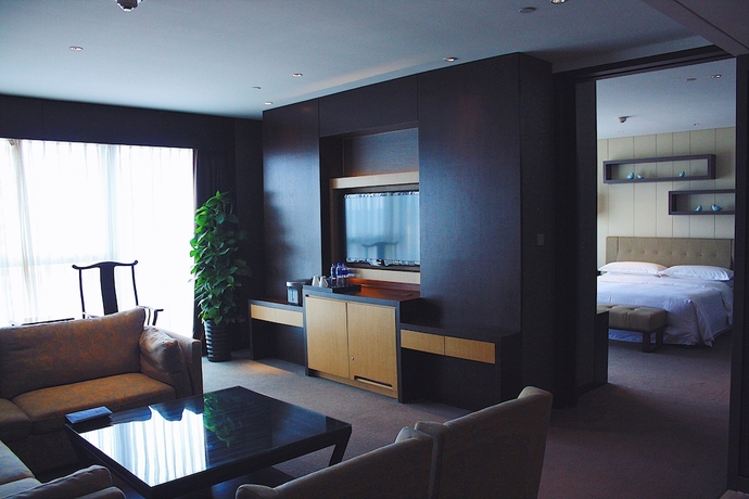 Imagen de la habitación del Hotel Sheraton Shanghai Waigaoqiao. Foto 16