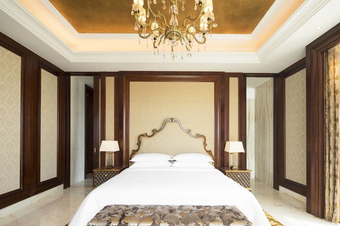 Imagen de la habitación del Hotel Sheraton Shantou. Foto 9