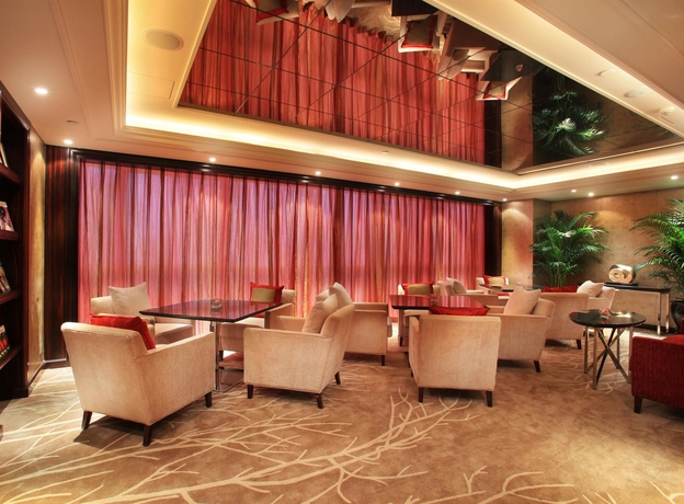 Imagen del bar/restaurante del Hotel Sheraton Shenzhen Futian. Foto 3