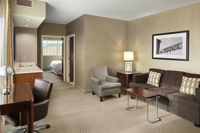 Imagen de la habitación del Hotel Sheraton Sioux Falls and Convention Center. Foto 7