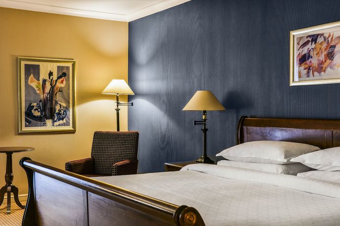 Imagen de la habitación del Hotel Sheraton Skyline Hotel London Heathrow. Foto 7