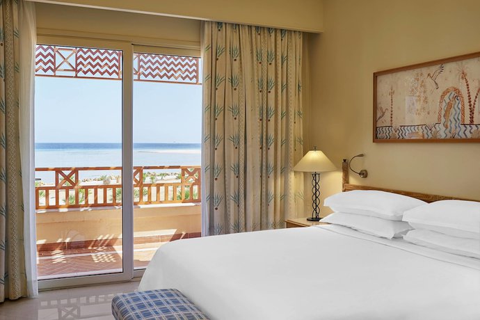 Imagen de la habitación del Hotel Sheraton Soma Bay Resort. Foto 13