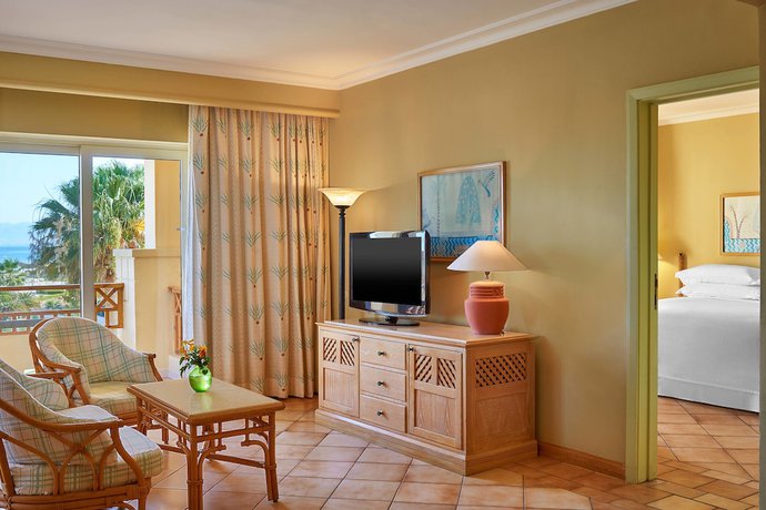 Imagen de la habitación del Hotel Sheraton Soma Bay Resort. Foto 16