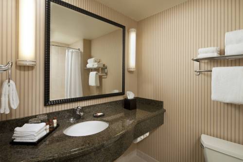 Imagen de la habitación del Hotel Sheraton Sonoma County Petaluma. Foto 3