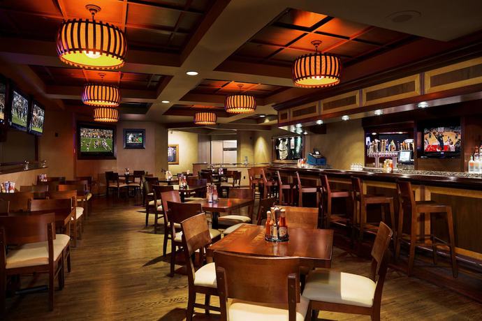 Imagen del bar/restaurante del Hotel Sheraton Springfield Monarch Place. Foto 2