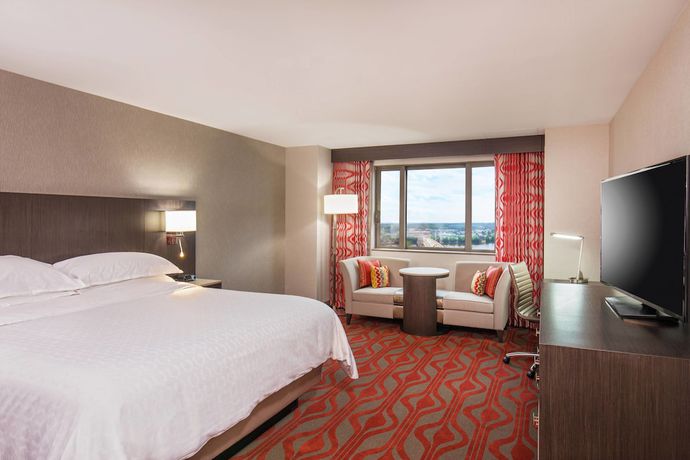 Imagen de la habitación del Hotel Sheraton Springfield Monarch Place. Foto 16