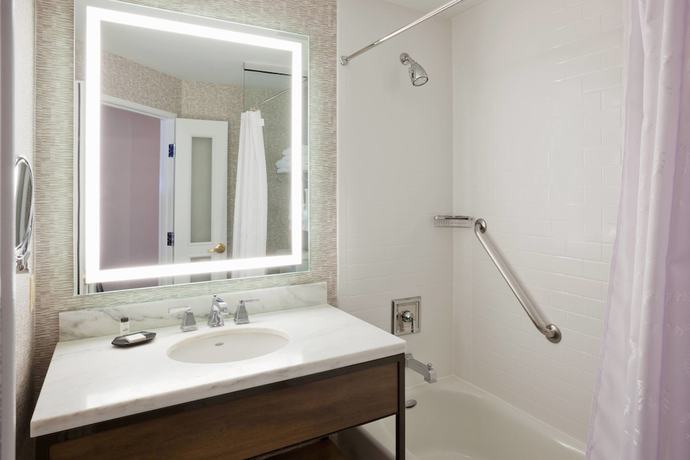 Imagen de la habitación del Hotel Sheraton St. Paul Woodbury. Foto 4