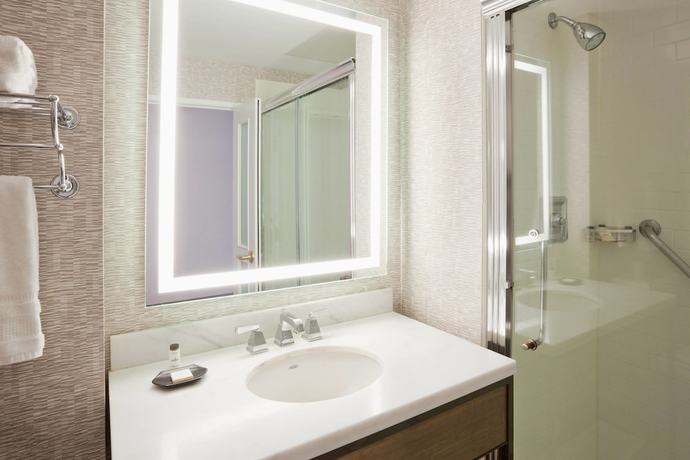 Imagen de la habitación del Hotel Sheraton St. Paul Woodbury. Foto 17