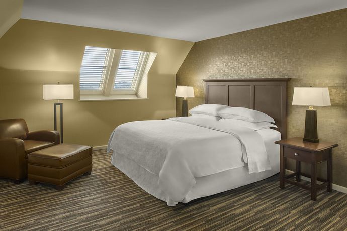 Imagen de la habitación del Hotel Sheraton Suites Akron Cuyahoga Falls. Foto 8