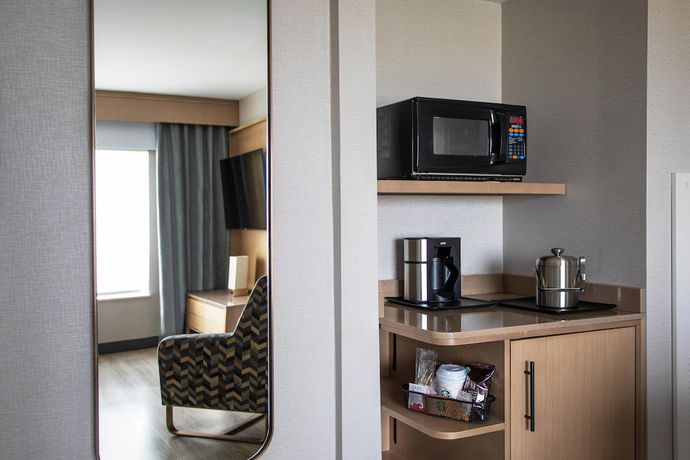 Imagen de la habitación del Hotel Sheraton Suites Columbus Worthington. Foto 3