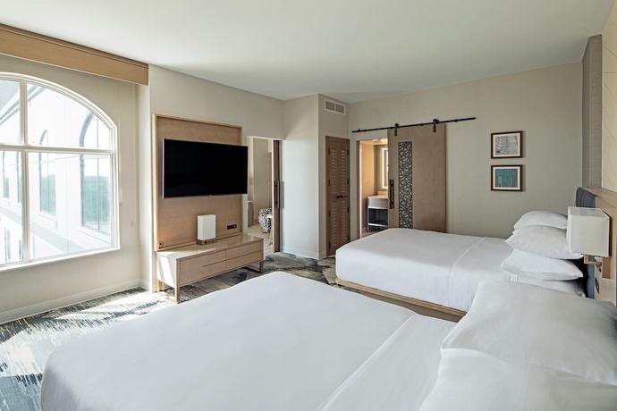 Imagen de la habitación del Hotel Sheraton Suites Columbus Worthington. Foto 11