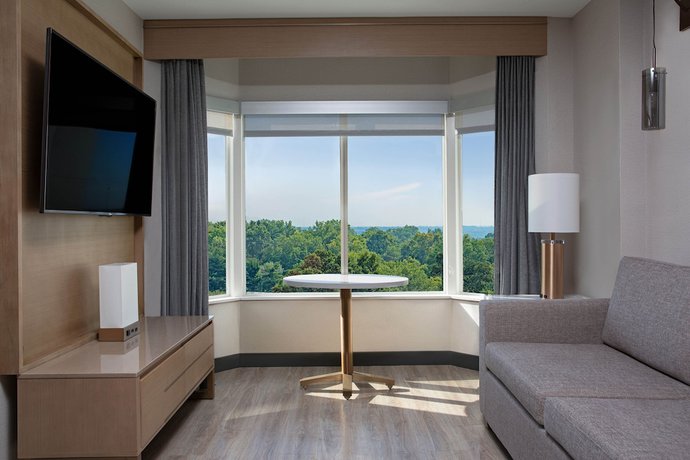 Imagen de la habitación del Hotel Sheraton Suites Columbus Worthington. Foto 14