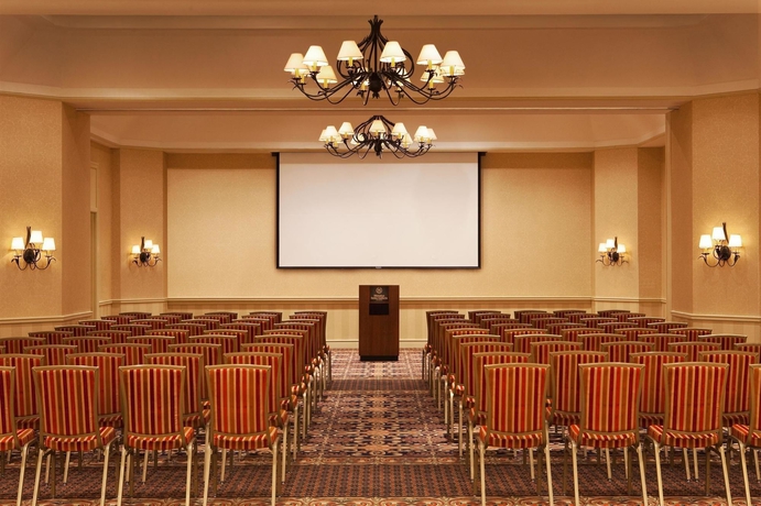 Imagen de los interiores del Hotel Sheraton Suites Galleria-atlanta. Foto 13