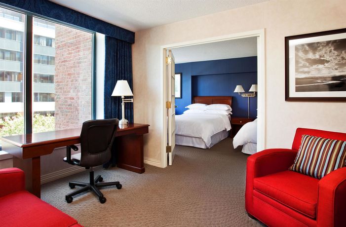Imagen de la habitación del Hotel Sheraton Suites Old Town Alexandria. Foto 8