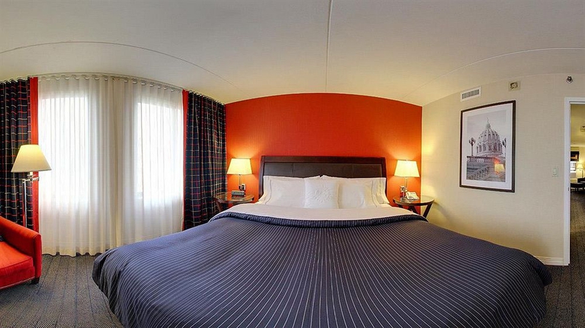 Imagen de la habitación del Hotel Sheraton Suites Philadelphia Airport. Foto 9